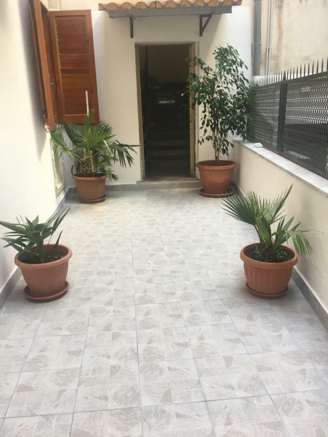 Le Comete Di Angelo Reggio Calabria Exterior photo